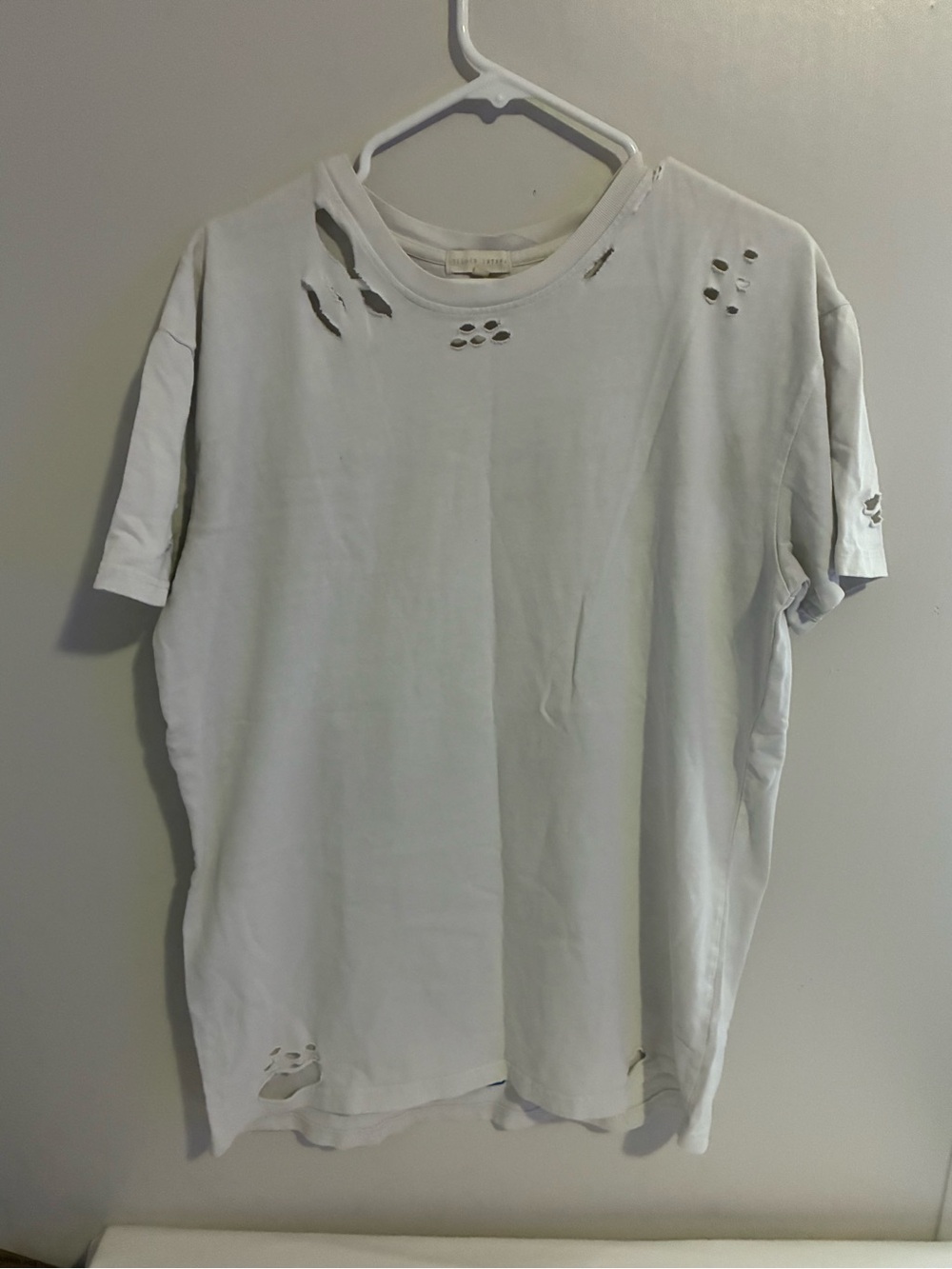 Women’s Gildan Intent Oversized Distressed Tee Shirt Small